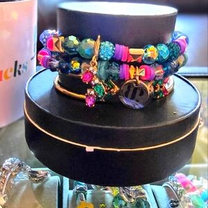 Mama's Vintage Holiday